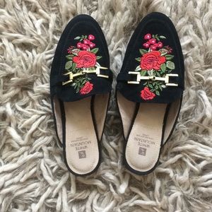 Gorgeous white mountain suede backless loafers